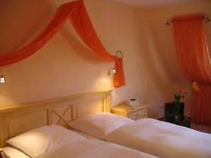 Backenkoehler 3* غانديركيسي