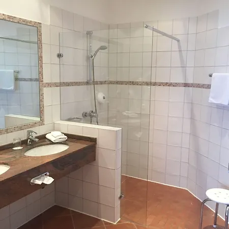 Backenkoehler فندق غانديركيسي