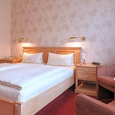 Backenkoehler Hotel 3*