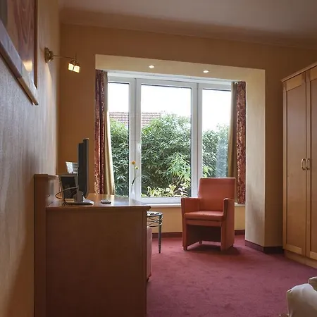 Hotel Backenkoehler 3*